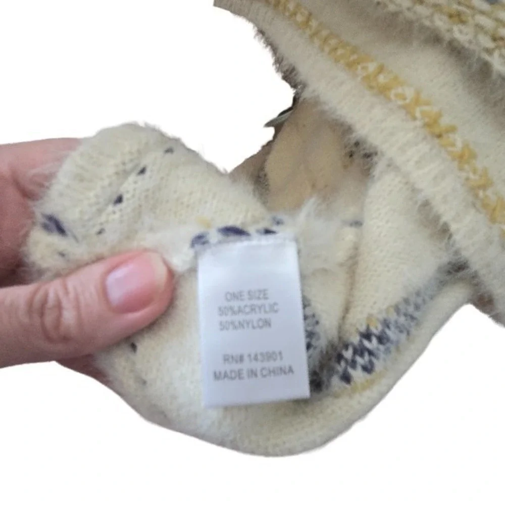 Cozy Soft Knit Chevron Cowel Neck Poncho Wrap With Wrist‎  Holes Poncho One Size